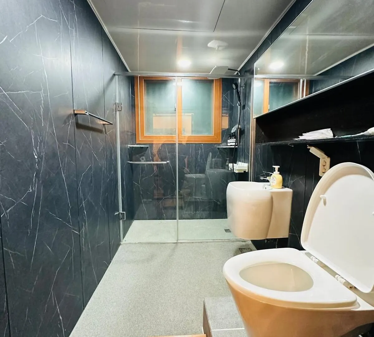 Villa Spring Of Mapo 201, 5 Minutes On Foot From Hongik University Station Seul