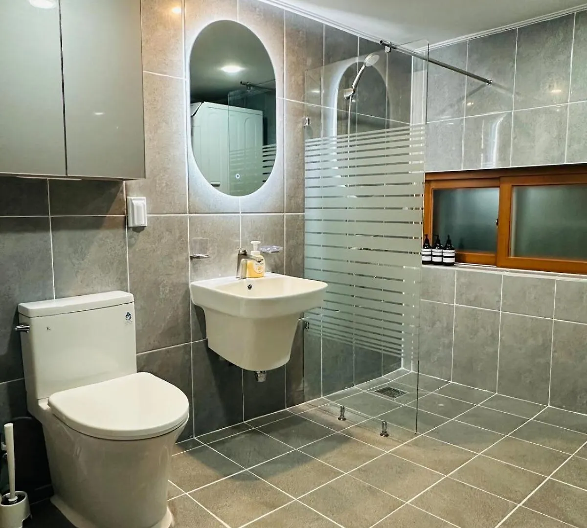 Villa Spring Of Mapo 201, 5 Minutes On Foot From Hongik University Station Seoul South Korea
